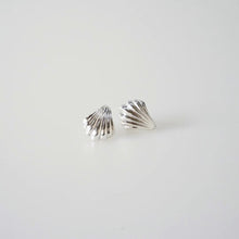 將圖片載入圖庫檢視器 K230802 - 925 Shell Earring
