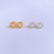 將圖片載入圖庫檢視器 Matte Pretzel Earring
