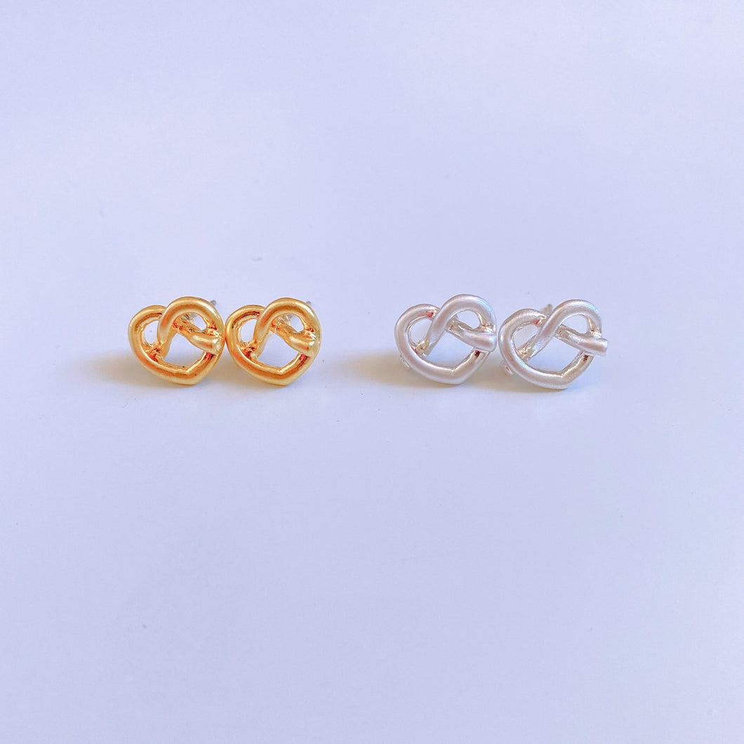 Matte Pretzel Earring