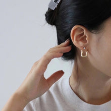 將圖片載入圖庫檢視器 Rectangle Pearl Earring
