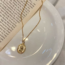 將圖片載入圖庫檢視器 24k Plated Gold Necklace
