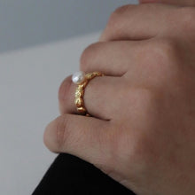 將圖片載入圖庫檢視器 Gold Pearl Ring
